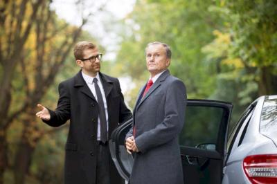 5 Reasons You Should Use a Professional Car Service When Traveling to Long Island